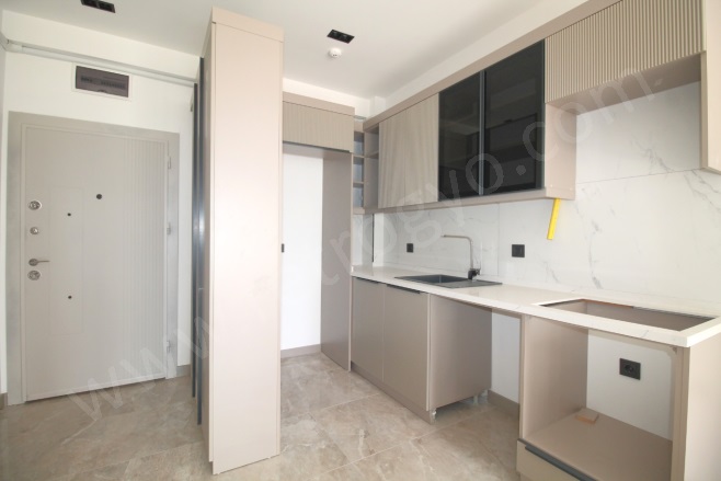 Akdeniz Mah. Mezitli Satılık Daire |  1+1 Oda | 70M2 3.000.000Tl  Krediye Uygun  | 1. Kat | Doğalgaz(Kombi) | 1 Banyo | 1 Yatak Odası Resim-4