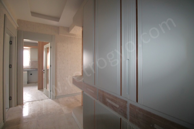 Akdeniz Mah. Mezitli Satılık Daire |  3+1 Oda | 150M2 6.500.000Tl  Krediye Uygun  | 1. Kat | Doğalgaz(Kombi) | 2 Banyo | 3 Yatak Odası Resim-2