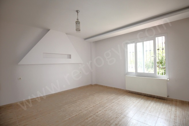 Batıkent Mah. Yenişehir Kiralık Daire |  4+1 Oda | 250M2 Aylık 30.000Tl | 1. Kat | Doğalgaz(Kombi) | 2 Banyo | 4 Yatak Odası Resim-3