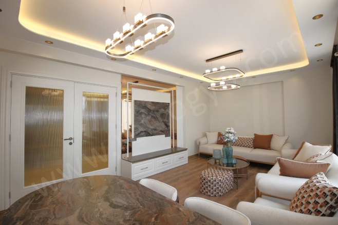 Portakal Mah. Toroslar Satılık Daire |  4+1 Oda | 200M2 9.500.000Tl  Krediye Uygun  | 1. Kat | Doğalgaz(Kombi) | 2 Banyo | 1 Yatak Odası Resim-1