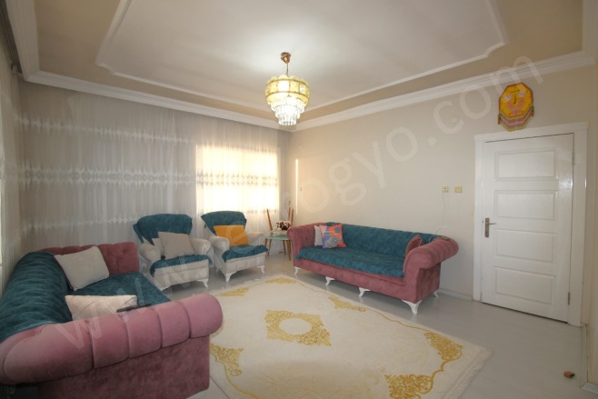 Eğriçam Mah. Yenişehir Satılık Bina |  3+1 Oda | 170M2 15.000.000Tl  Krediye Uygun  | 3. Kat | Klima | 1 Banyo | 3 Yatak Odası Resim-3