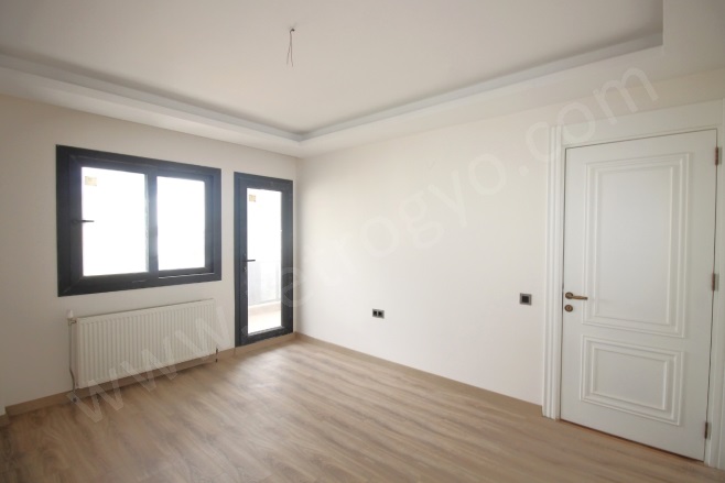 Fuatmorel Mah. Yenişehir Satılık Villa |  3+1 Oda | 180M2 14.000.000Tl  Krediye Uygun  | Villa Ve Müstakil | Doğalgaz(Kombi) | 2 Banyo | 3 Yatak Odası Resim-4