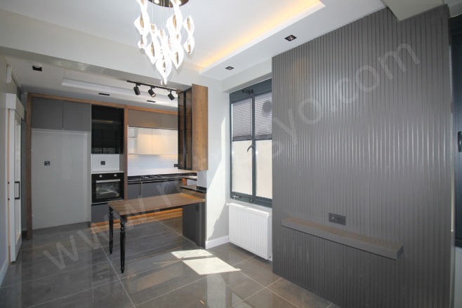 Merkez Mah. Mezitli Satılık Daire |  3+1 Oda | 160M2 6.500.000Tl  Krediye Uygun  | 1. Kat | Doğalgaz(Kombi) | 2 Banyo | 3 Yatak Odası Resim-5