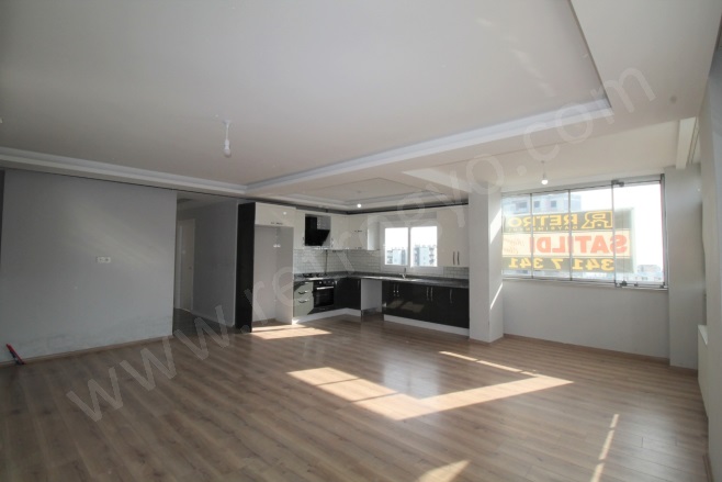 Deniz Mah. Mezitli Satılık Daire |  3+1 Oda | 170M2 4.700.000Tl  Krediye Uygun  | 10. Kat | Doğalgaz(Kombi) | 2 Banyo | 3 Yatak Odası Resim-1