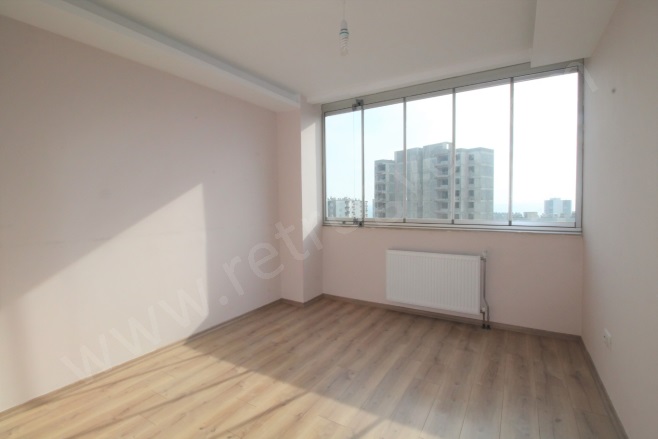 Deniz Mah. Mezitli Satılık Daire |  3+1 Oda | 170M2 4.550.000Tl  Krediye Uygun  | 10. Kat | Doğalgaz(Kombi) | 2 Banyo | 3 Yatak Odası Resim-4