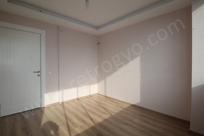 Deniz Mah. Mezitli Satılık Daire |  3+1 Oda | 170M2 4.700.000Tl  Krediye Uygun  | 10. Kat | Doğalgaz(Kombi) | 2 Banyo | 3 Yatak Odası Resim-5