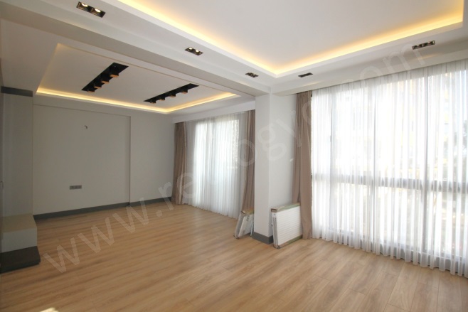 50. Yıl Mah. Yenişehir Satılık Daire |  120M2 7.000.000Tl | 5. Kat | Doğalgaz(Kombi) | 2 Banyo | 2 Yatak Odası Resim-4