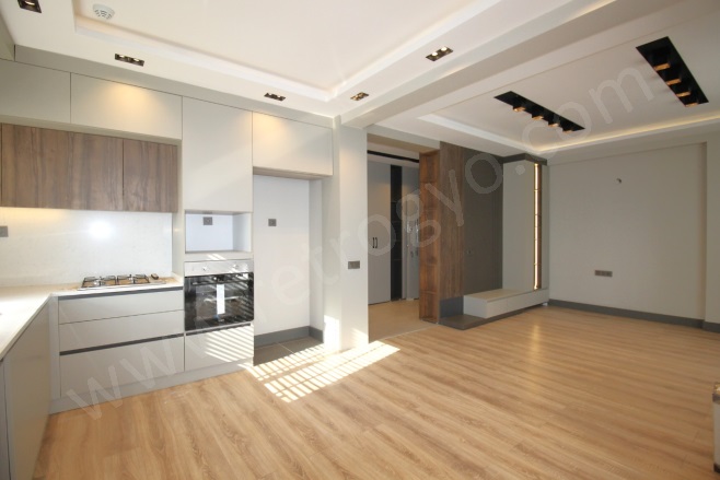 50. Yıl Mah. Yenişehir Satılık Daire |  120M2 7.000.000Tl | 5. Kat | Doğalgaz(Kombi) | 2 Banyo | 2 Yatak Odası Resim-5