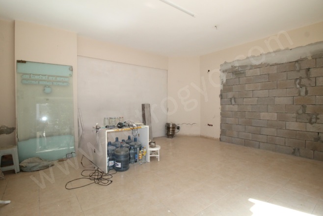 Güvenevler Mah. Yenişehir Kiralık Dükkan |  1 Oda | 40M2 Aylık 30.000Tl  Krediye Uygun  Resim-4
