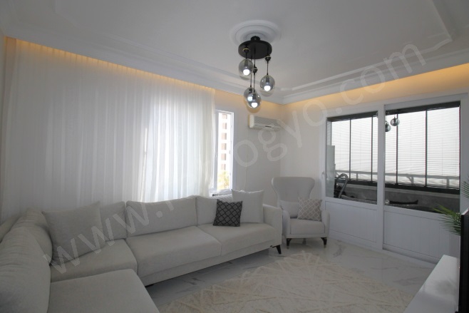 Davultepe Mah. Mezitli Satılık Daire |  3+1 Oda | 180M2 3.750.000Tl  Krediye Uygun  | 3. Kat | Doğalgaz(Kombi) | 2 Banyo | 3 Yatak Odası Resim-5