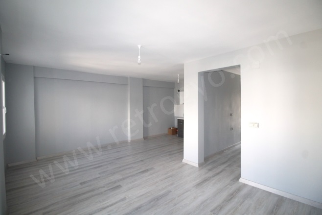 İstiklal Mah. Mezitli Satılık Daire |  2+1 Oda | 130M2 3.300.000Tl  Krediye Uygun  | 7. Kat | Klima | 1 Banyo | 2 Yatak Odası Resim-4