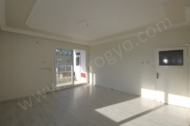Eğriçam Mah. Yenişehir Kiralık Daire |  3+1 Oda | 180M2 Aylık 18.000Tl  Krediye Uygun  | 2. Kat | Klima | 1 Banyo | 3 Yatak Odası Resim-3