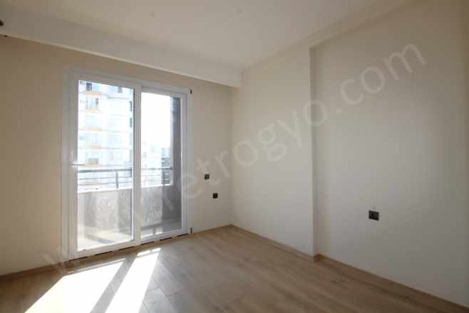 Retrodan Çiftlikköy Mahde Sıfır Projede Site içi Kiralık Daire 1+1 Yenişehir