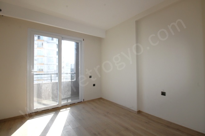 Çiftlikköy Mah. Yenişehir Kiralık Daire |  1+1 Oda | 60M2 Aylık 20.000Tl  Krediye Uygun  | 8. Kat | Doğalgaz(Kombi) | 1 Banyo | 1 Yatak Odası Resim-2