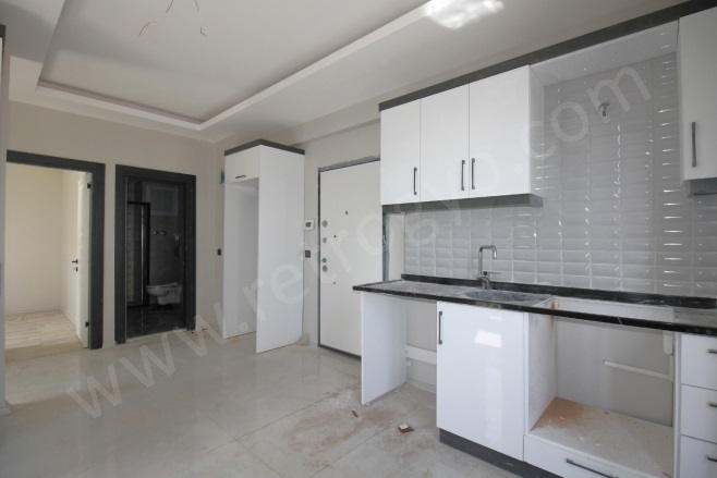 Çiftlikköy Mah. Yenişehir Satılık Daire |  2+1 Oda | 90M2 3.500.000Tl  Krediye Uygun  | 1. Kat | Doğalgaz(Kombi) | 1 Banyo | 2 Yatak Odası Resim-3
