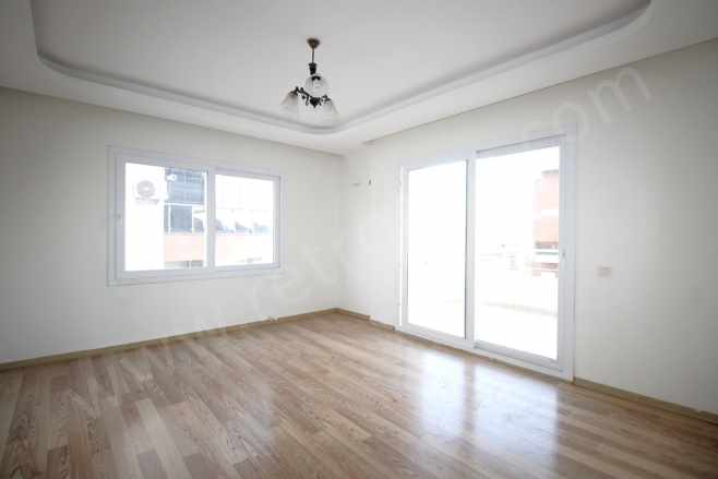 Retrodan M Kemal Mahde Site içi Geniş B Mutfak Kiralık Daire 2+1 Toroslar Mustafa Mah