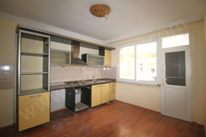 Güvenevler Mah. Yenişehir Satılık Daire |  1+1 Oda | 70M2 2.100.000Tl  Krediye Uygun  | Giriş + 1.Kat | Klima | 1 Banyo | 1 Yatak Odası Resim-5
