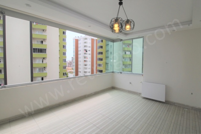 Akdeniz Mah. Mezitli Kiralık Daire |  4+1 Oda | 200M2 Aylık 35.000Tl  Krediye Uygun  | 4. Kat | Doğalgaz(Kombi) | 2 Banyo | 4 Yatak Odası Resim-4