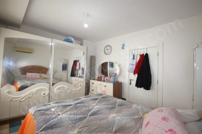 Deniz Mah. Mezitli Satılık Daire |  2+1 Oda | 130M2 4.500.000Tl  Krediye Uygun  | 3. Kat | Doğalgaz(Kombi) | 2 Banyo | 2 Yatak Odası Resim-3