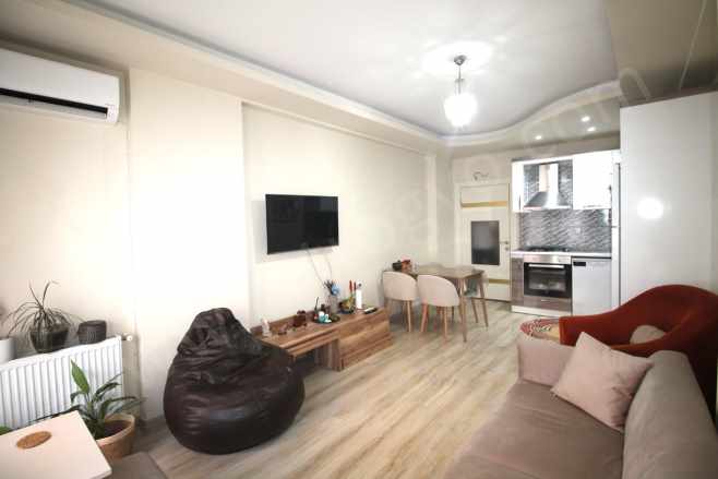 Retrodan Sağlık Mahde Fırsat Amerikan Mutfaklı Asansörlü 2+1 Satılık Daire Toroslar