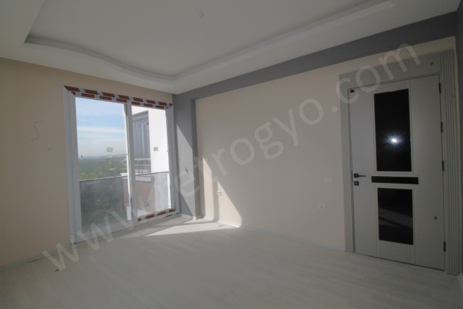 Akdeniz Mah. Mezitli Satılık Daire |  2+1 Oda | 110M2 3.850.000Tl  Krediye Uygun  | 6. Kat | Doğalgaz(Kombi) | 2 Banyo | 2 Yatak Odası Resim-3