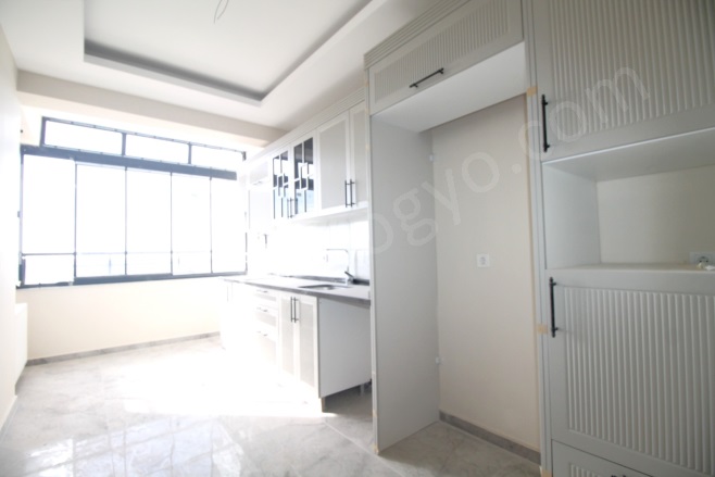 Akdeniz Mah. Mezitli Satılık Daire |  2+1 Oda | 110M2 3.850.000Tl  Krediye Uygun  | 6. Kat | Doğalgaz(Kombi) | 2 Banyo | 2 Yatak Odası Resim-4