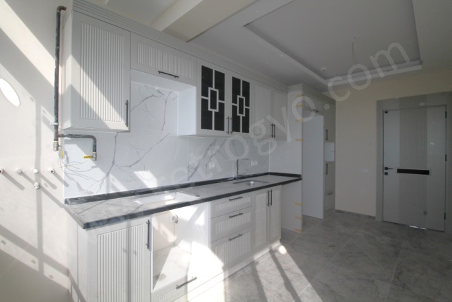 Akdeniz Mah. Mezitli Satılık Daire |  2+1 Oda | 110M2 3.850.000Tl  Krediye Uygun  | 6. Kat | Doğalgaz(Kombi) | 2 Banyo | 2 Yatak Odası Resim-5
