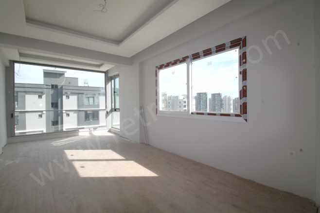 Retrodan Modern Dizaynı Ve Şık Tasarımı ile Size Hitap Eden 3+1 Satılık Daire Mezitli 75 Yıl Mah