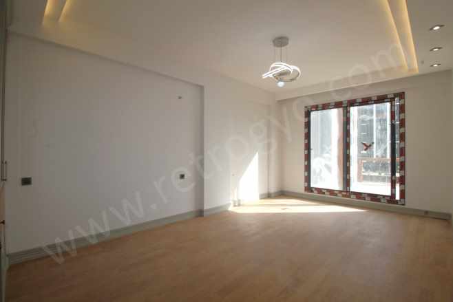 Retrodan 75 Yıl Mahde Kaliteli işçilik Modern Dizaynı ile Şık B Mutfak 2+1 Satılık Daire Mezitli