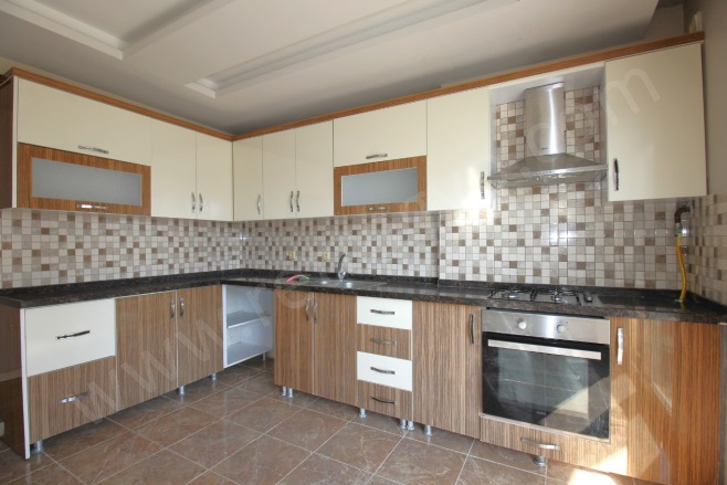 Çiftlikköy Mah. Yenişehir Kiralık Daire |  3+1 Oda | 190M2 Aylık 29.000Tl  Krediye Uygun  | 4. Kat | Doğalgaz(Kombi) | 2 Banyo | 3 Yatak Odası Resim-5