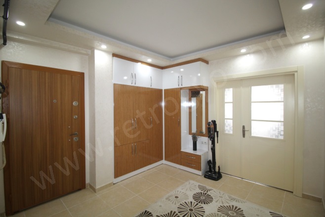 Akdeniz Mah. Mezitli Satılık Daire |  3+1 Oda | 180M2 4.700.000Tl  Krediye Uygun  Eşyalı  | 2. Kat | Doğalgaz(Kombi) | 2 Banyo | 3 Yatak Odası Resim-2