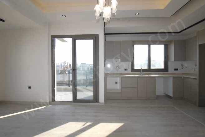 Retrodan Modern Mimarı Tasarımı ile Lüks Konsept 2+1 Satılık Daire Mezitli Kuyuluk Mah