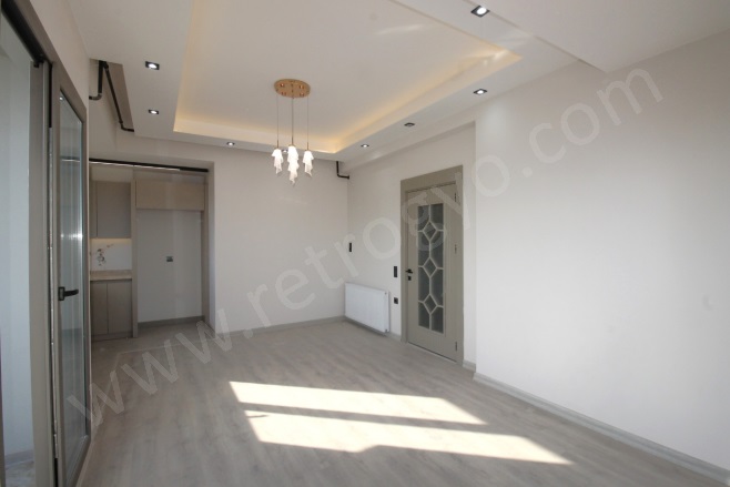 Kuyuluk Mah. Mezitli Satılık Daire |  2+1 Oda | 110M2 4.250.000Tl  Krediye Uygun  | 2. Kat | Doğalgaz(Kombi) | 2 Banyo | 2 Yatak Odası Resim-3