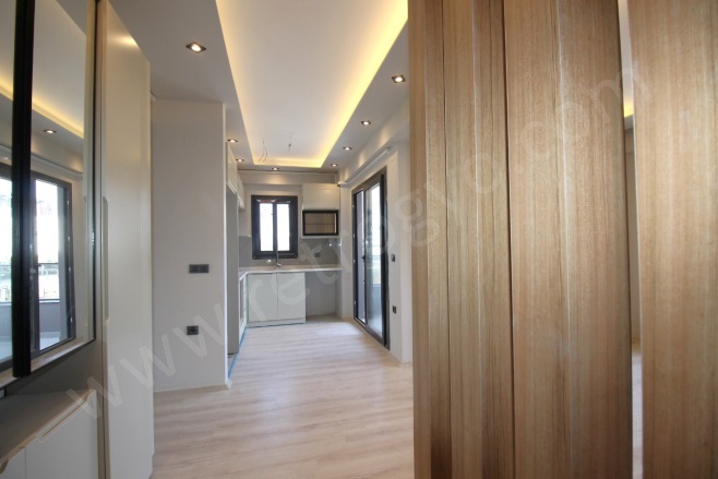 Kuyuluk Mah. Mezitli Satılık Daire |  2+1 Oda | 100M2 4.400.000Tl  Krediye Uygun  | 3. Kat | Doğalgaz(Kombi) | 2 Banyo | 2 Yatak Odası Resim-1