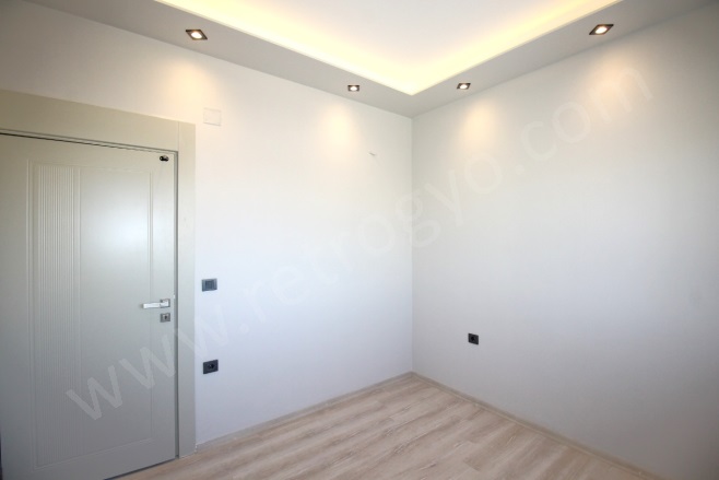 Kuyuluk Mah. Mezitli Satılık Daire |  2+1 Oda | 100M2 4.400.000Tl  Krediye Uygun  | 3. Kat | Doğalgaz(Kombi) | 2 Banyo | 2 Yatak Odası Resim-3