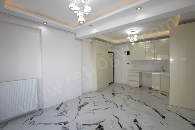 Kuyuluk Mah. Mezitli Satılık Daire |  3+1 Oda | 150M2 4.500.000Tl  Krediye Uygun  | 2. Kat | Doğalgaz(Kombi) | 2 Banyo | 3 Yatak Odası Resim-3