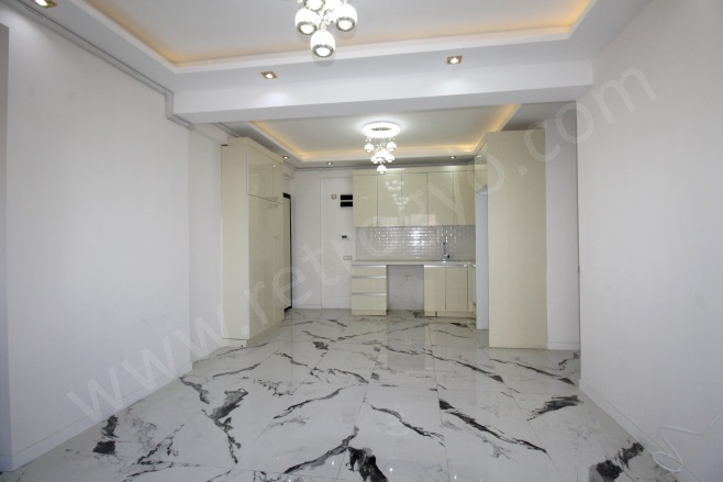 Kuyuluk Mah. Mezitli Satılık Daire |  3+1 Oda | 150M2 4.500.000Tl  Krediye Uygun  | 2. Kat | Doğalgaz(Kombi) | 2 Banyo | 3 Yatak Odası Resim-5