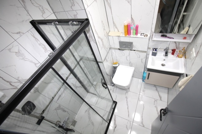 Tece Mah. Mezitli Satılık Daire |  1+1 Oda | 65M2 2.425.000Tl  Krediye Uygun  Eşyalı  | 1. Kat | Klima | 1 Banyo | 1 Yatak Odası Resim-1