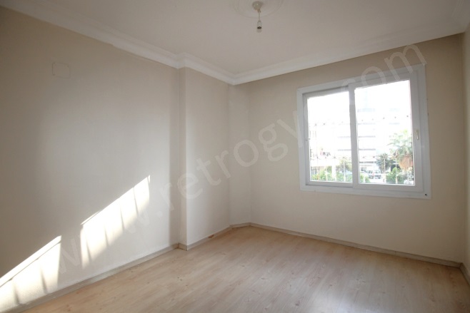 Menderes Mah. Mezitli Satılık Daire |  3+1 Oda | 160M2 2.690.000Tl  Krediye Uygun  | 1. Kat | Klima | 1 Banyo | 3 Yatak Odası Resim-2