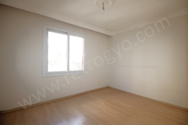 Menderes Mah. Mezitli Satılık Daire |  3+1 Oda | 160M2 2.690.000Tl  Krediye Uygun  | 1. Kat | Klima | 1 Banyo | 3 Yatak Odası Resim-5