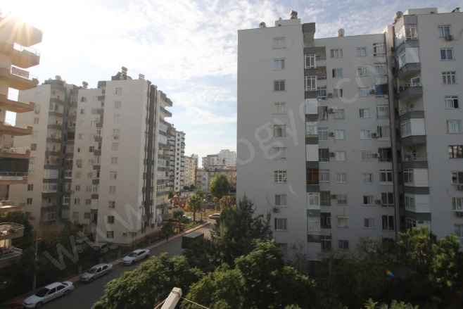 Atatürk Mah. Mezitli Satılık Daire |  3+1 Oda | 170M2 3.040.000Tl  Krediye Uygun  | 4. Kat | Klima | 1 Banyo | 3 Yatak Odası Resim-5