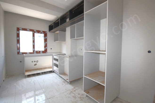 Gazi Mah. Yenişehir Satılık Daire |  1+1 Oda | 65M2 3.000.000Tl  Krediye Uygun  | 1. Kat | Doğalgaz(Kombi) | 2 Banyo | 1 Yatak Odası Resim-2