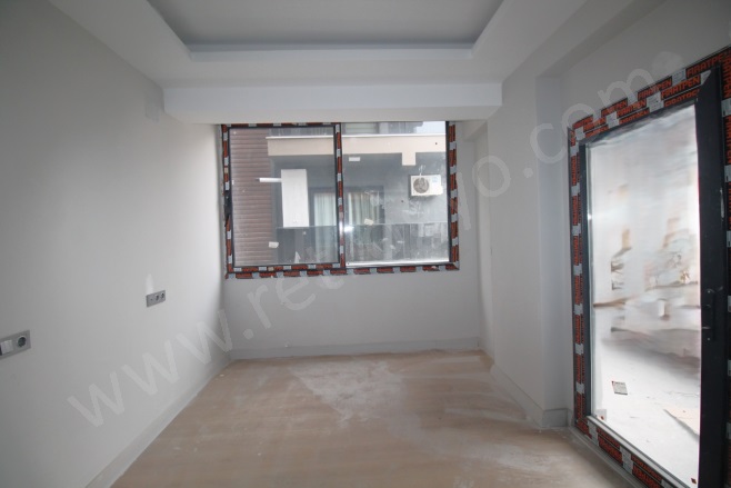 Gazi Mah. Yenişehir Satılık Daire |  1+1 Oda | 65M2 2.800.000Tl  Krediye Uygun  | 1. Kat | Doğalgaz(Kombi) | 2 Banyo | 1 Yatak Odası Resim-4