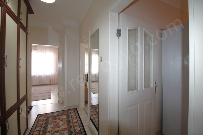 Menderes Mah. Mezitli Satılık Daire |  3+1 Oda | 180M2 4.400.000Tl  Krediye Uygun  | 3. Kat | Doğalgaz(Kombi) | 1 Banyo | 3 Yatak Odası Resim-1