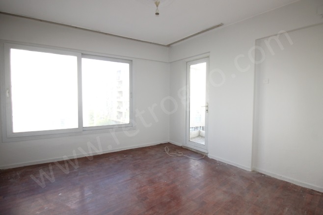 Pirireis Mah. Yenişehir Satılık Daire |  3+1 Oda | 170M2 2.500.000Tl  Krediye Uygun  | 3. Kat | Klima | 1 Banyo | 3 Yatak Odası Resim-2