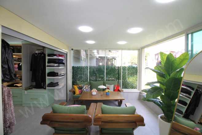 Retrodan Forum Avm Civarı içi Yenilenmiş Devren Dükkan Kiralık Mağaza Yenişehir Güvenevler Mah