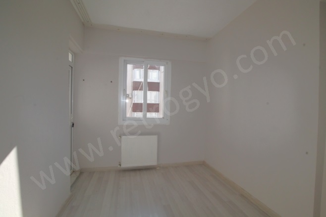 Akkent Mah. Yenişehir Kiralık Daire |  3+1 Oda | 150M2 Aylık 27.000Tl  Krediye Uygun  | 5. Kat | Doğalgaz(Kombi) | 1 Banyo | 3 Yatak Odası Resim-1