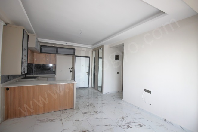 Akdeniz Mah. Mezitli Satılık Daire |  2+1 Oda | 110M2 3.600.000Tl  Krediye Uygun  | 10. Kat | Doğalgaz(Kombi) | 2 Banyo | 2 Yatak Odası Resim-4