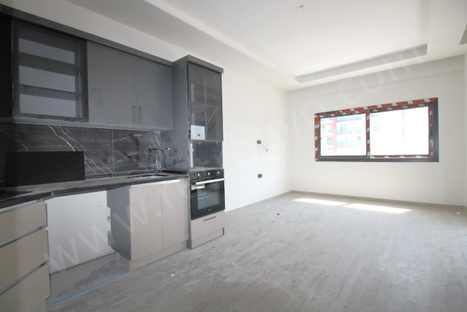 Akdeniz Mah. Mezitli Satılık Daire |  2+1 Oda | 110M2 4.150.000Tl  Krediye Uygun  | 5. Kat | Doğalgaz(Kombi) | 2 Banyo | 2 Yatak Odası Resim-2