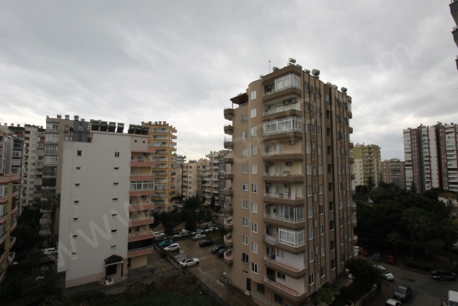 Güvenevler Mah. Yenişehir Kiralık Daire |  3+1 Oda | 190M2 Aylık 34.000Tl  Krediye Uygun  | 6. Kat | Doğalgaz(Kombi) | 2 Banyo | 3 Yatak Odası Resim-4